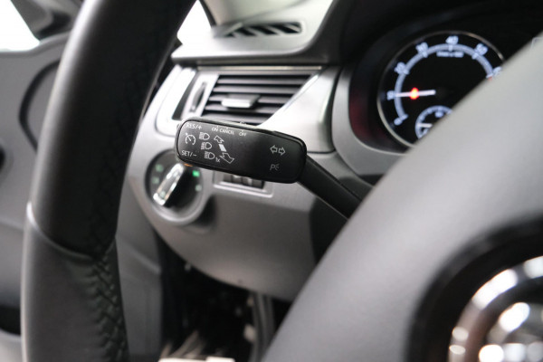 Škoda Rapid Spaceback 1.0 TSI Greentech Clever Automaat - N.A.P. Airco, Cruise, Navi, PDC, Trekhaak.
