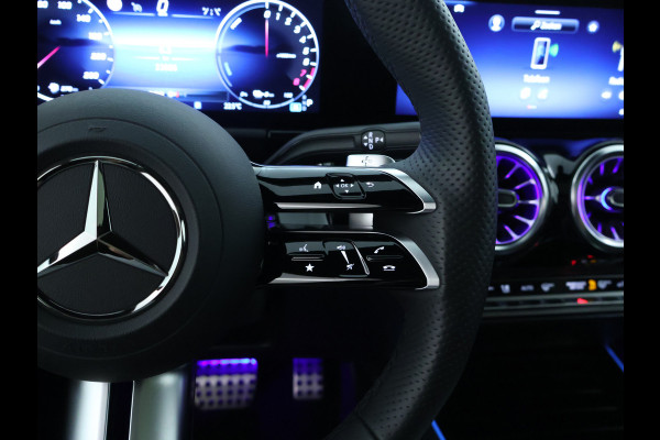 Mercedes-Benz GLA 250 e AMG Plug-In Hybride Panoramadak | Navigatie | MBUX wide screen | Parking support | Inclusief 24 maanden Mercedes-Benz Certified garantie voor Europa.