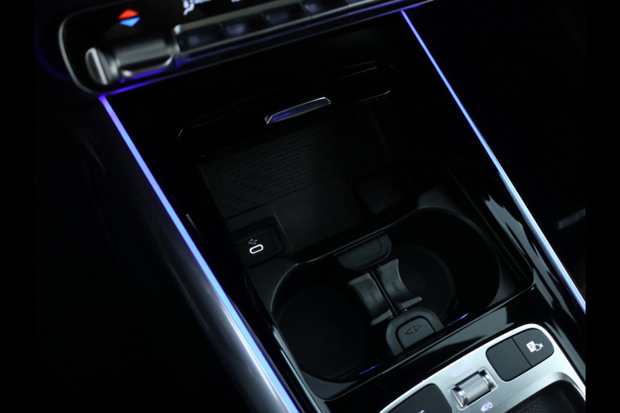 Mercedes-Benz GLA 250 e AMG Plug-In Hybride Panoramadak | Navigatie | MBUX wide screen | Parking support | Inclusief 24 maanden Mercedes-Benz Certified garantie voor Europa.