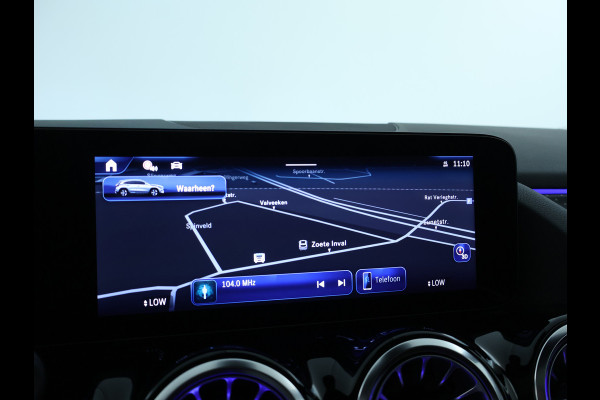 Mercedes-Benz GLA 250 e AMG Plug-In Hybride Panoramadak | Navigatie | MBUX wide screen | Parking support | Inclusief 24 maanden Mercedes-Benz Certified garantie voor Europa.