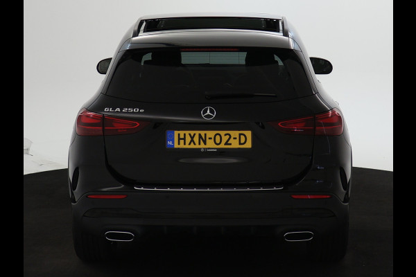 Mercedes-Benz GLA 250 e AMG Plug-In Hybride Panoramadak | Navigatie | MBUX wide screen | Parking support | Inclusief 24 maanden Mercedes-Benz Certified garantie voor Europa.