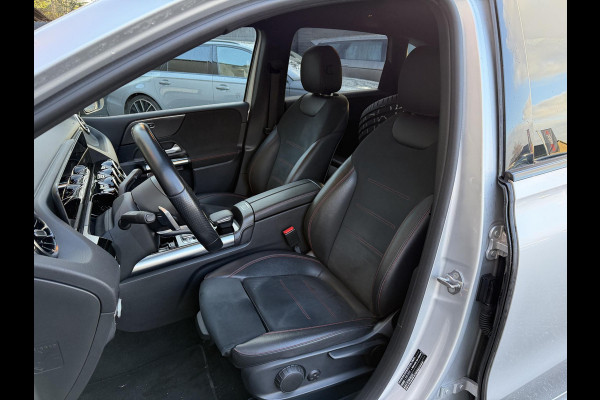 Mercedes-Benz B-Klasse 180d AMG Night Edition | Camera | Widescreen | Navigatie | Elektrische Achterklep |