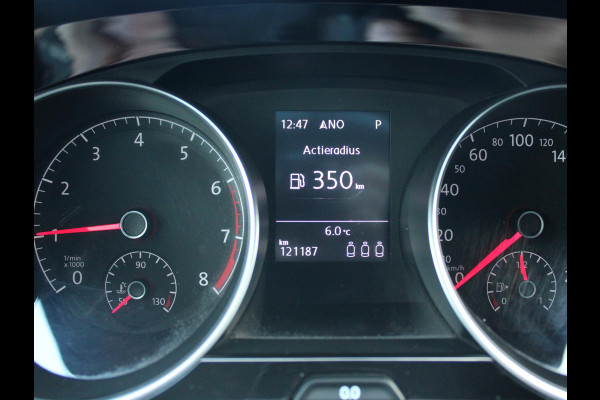 Volkswagen Touran 1.5 TSI Comfortline | TREKHAAK | NAVIGATIE | ACHTERUITRIJCAMERA |