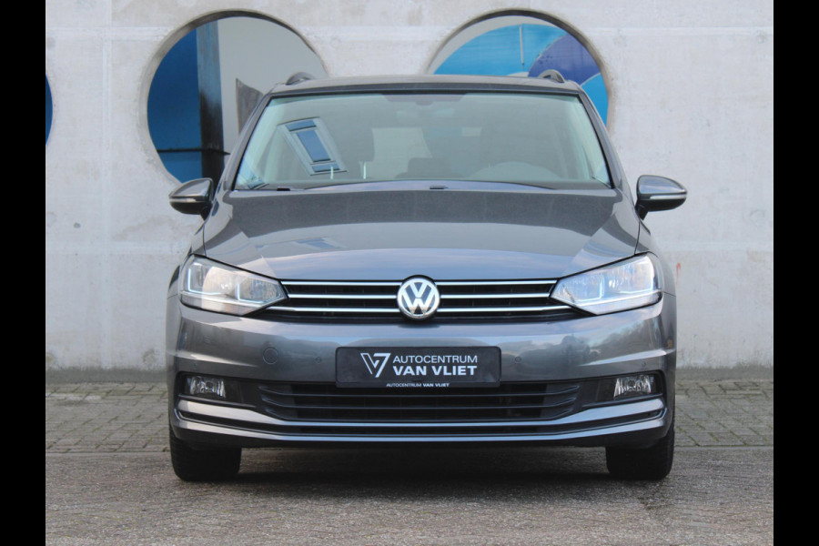 Volkswagen Touran 1.5 TSI Comfortline | TREKHAAK | NAVIGATIE | ACHTERUITRIJCAMERA |