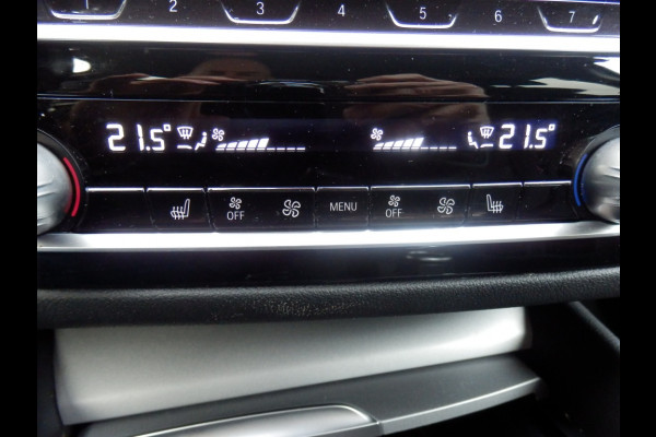 BMW 5 Serie Touring 520e Business Edition Plus I Hybride I lederen sport stoelen I