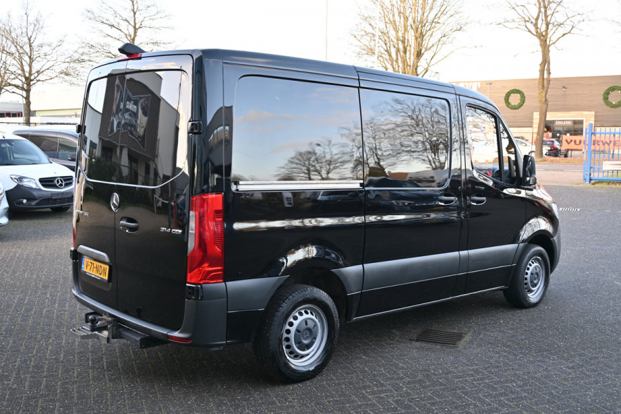 Mercedes-Benz Sprinter 214 CDI L1H1 FWD MBUX met camera, Trekhaak