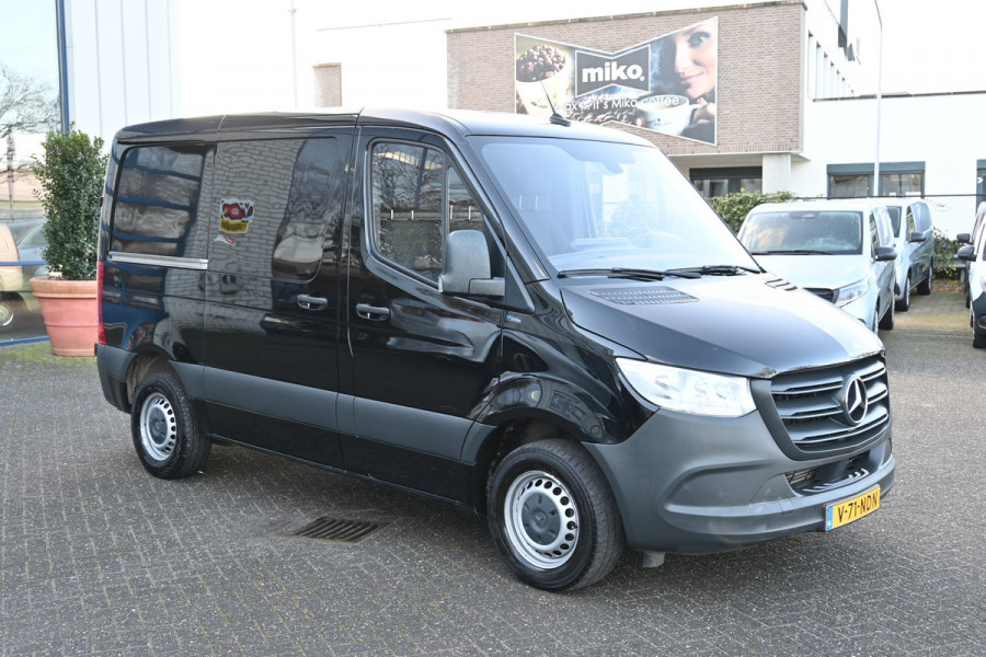 Mercedes-Benz Sprinter 214 CDI L1H1 FWD MBUX met camera, Trekhaak