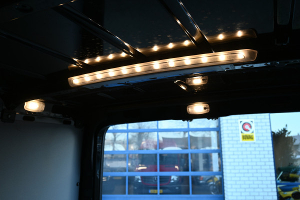 Mercedes-Benz Sprinter 214 CDI L1H1 FWD MBUX met camera, Trekhaak