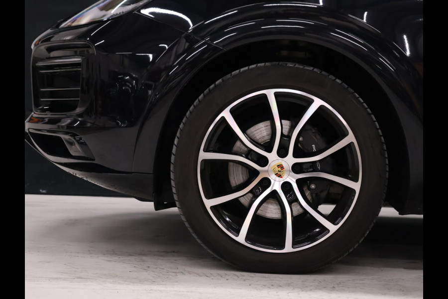Porsche Cayenne 3.0 E-Hybrid [LUCHTVERING, SCHUIFKANTELDAK, MEMORY SEATS, ADAPTIVE CRUISE CONTROL, APPLE CARPLAY, HUD, BOSE, 360 CAMERA, PDC V+A, CLIMATE CONTROL]