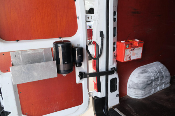 Opel Movano 2.3 CDTI BiTurbo L2H3 Start/Stop - Met kasten inrichting!