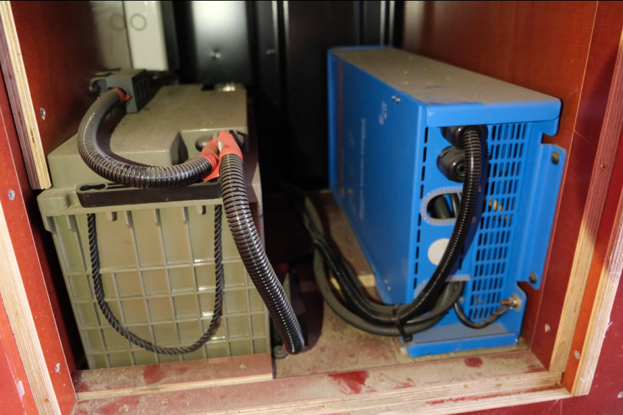 Opel Movano 2.3 CDTI BiTurbo L2H3 Start/Stop - Met kasten inrichting!