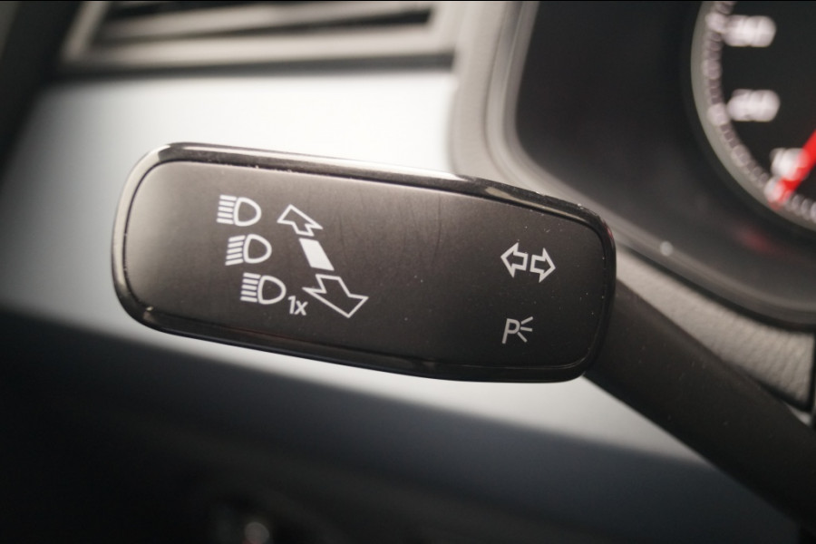 Seat Arona 1.0 TSI Style Business Intense -ECC-NAVI-CAM-PDC-