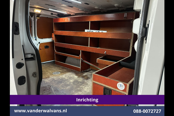 Renault Trafic 2.0 dCi 120pk L2H1 inrichting Trilplaatlift Euro6 Airco | Camera | Omvormer | Navigatie | LED | Trekhaak Cruisecontrol, Parkeersensoren, Bijrijdersbank