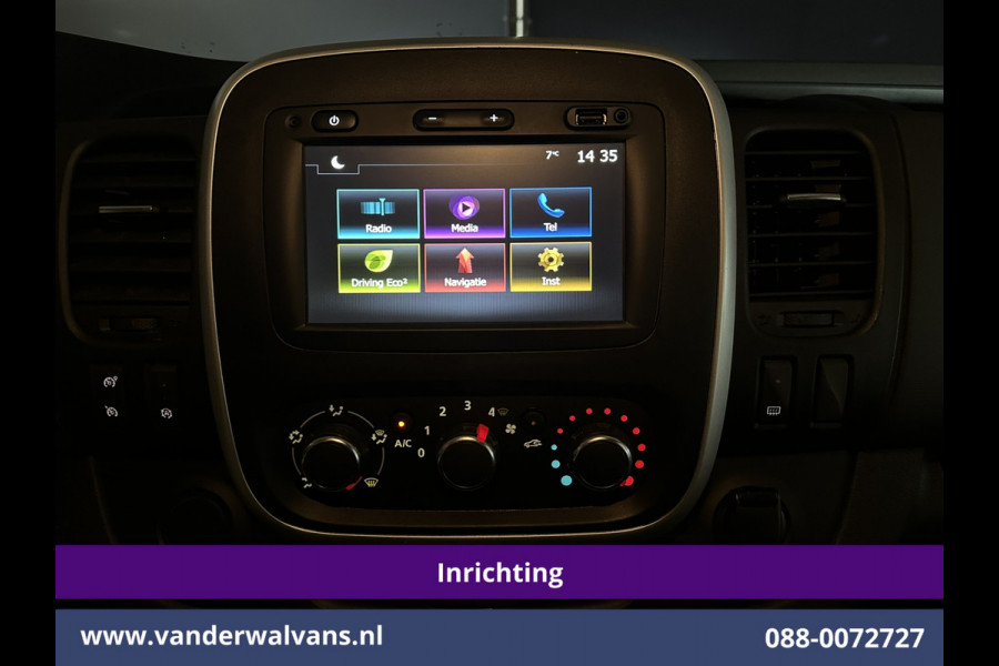 Renault Trafic 2.0 dCi 120pk L2H1 inrichting Trilplaatlift Euro6 Airco | Camera | Omvormer | Navigatie | LED | Trekhaak Cruisecontrol, Parkeersensoren, Bijrijdersbank