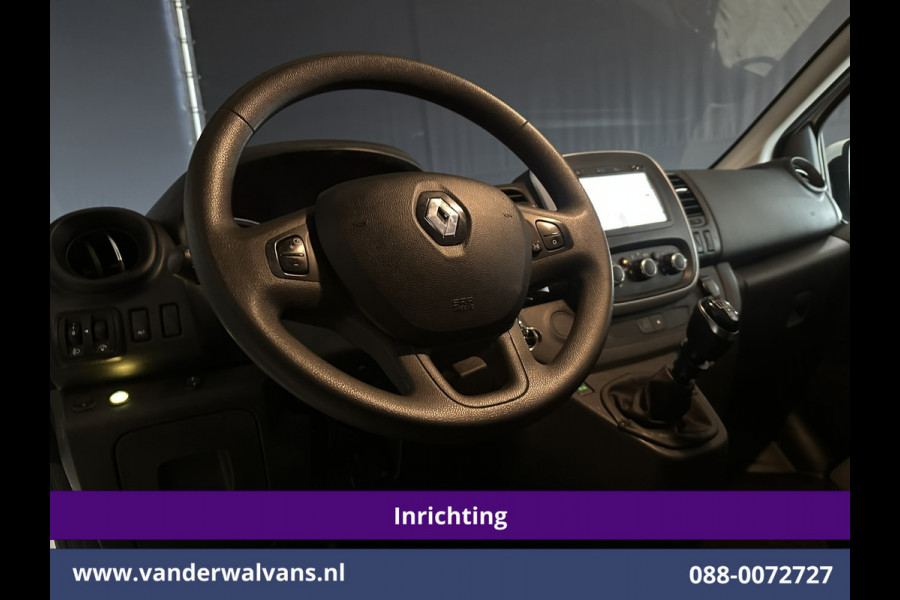 Renault Trafic 2.0 dCi 120pk L2H1 inrichting Trilplaatlift Euro6 Airco | Camera | Omvormer | Navigatie | LED | Trekhaak Cruisecontrol, Parkeersensoren, Bijrijdersbank