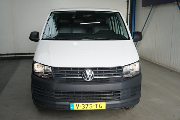 Volkswagen Transporter 2.0 TDI L2H1 DC Comfortline - N.A.P. Airco, Trekhaak.