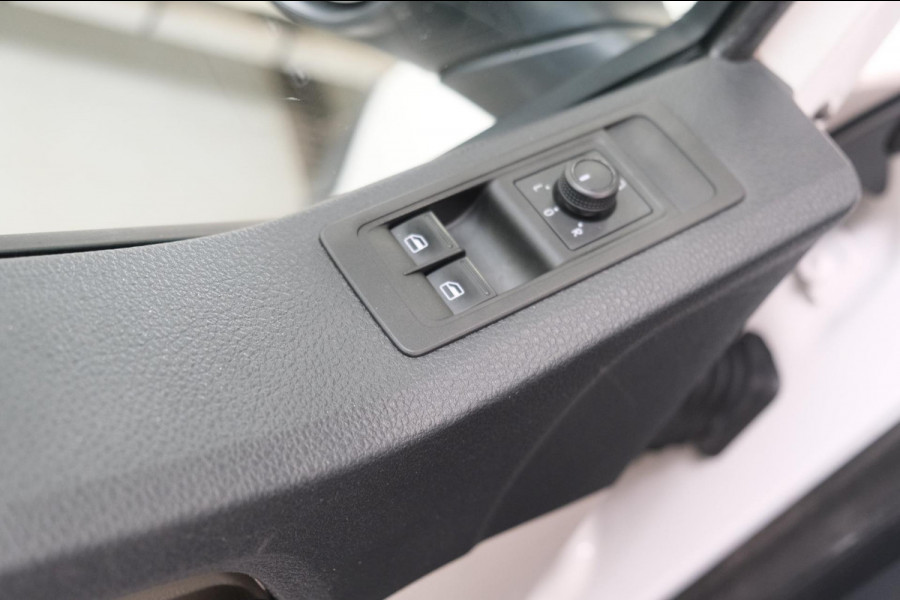 Volkswagen Transporter 2.0 TDI L2H1 DC Comfortline - N.A.P. Airco, Trekhaak.