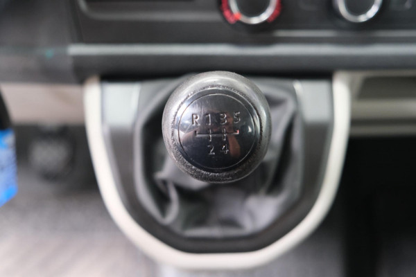 Volkswagen Transporter 2.0 TDI L2H1 DC Comfortline - N.A.P. Airco, Trekhaak.