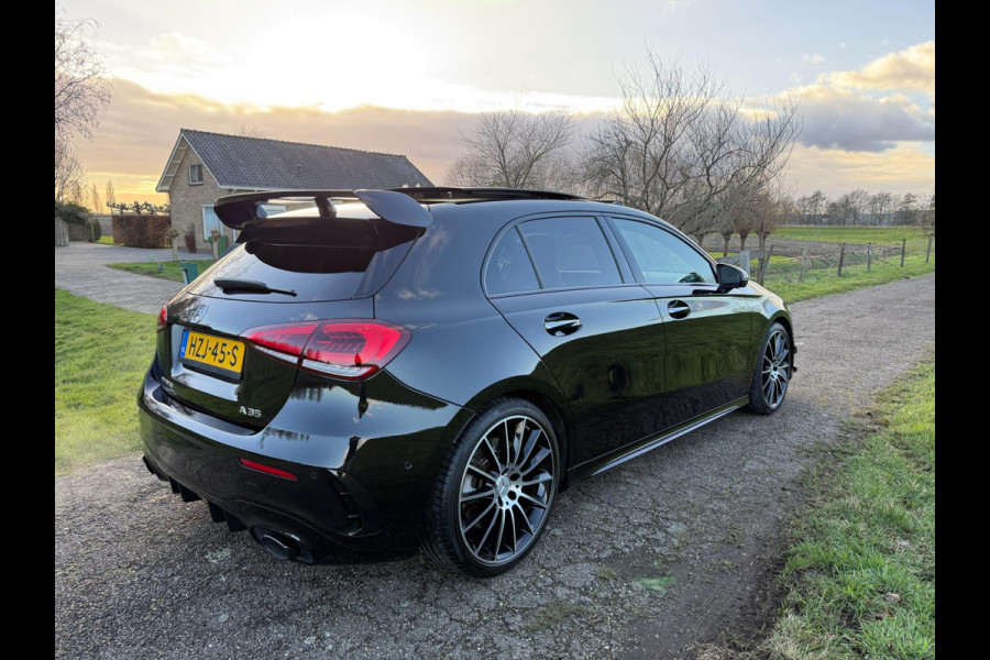 Mercedes-Benz A-Klasse AMG 35 4MATIC Edition 1