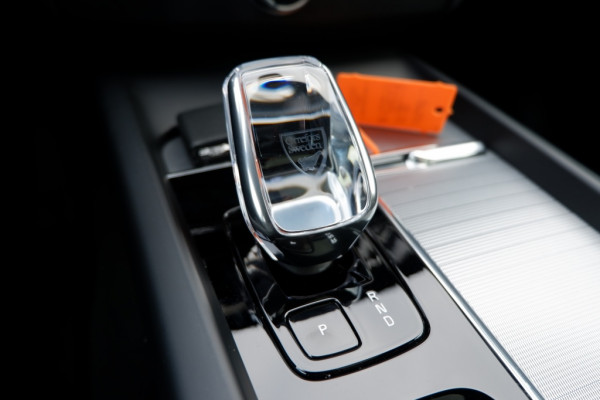 Volvo XC60 2.0 T6 AWD + Dark/PHEV Long Range/ Rijklaarprijs/Full option