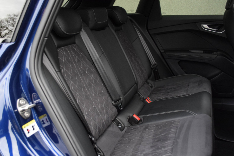 Audi Q4 e-tron 50 Quattro / Standkachel/ 2x S-line/ Virtual Cockpit/ Adaptive Cruise Control/ Panoramadak/
