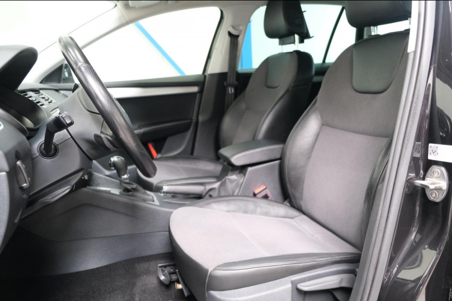 Škoda Octavia Combi 1.5 TSI Greentech Business Edition Automaat - N.A.P. Airco, Cruise, Navi, PDC.