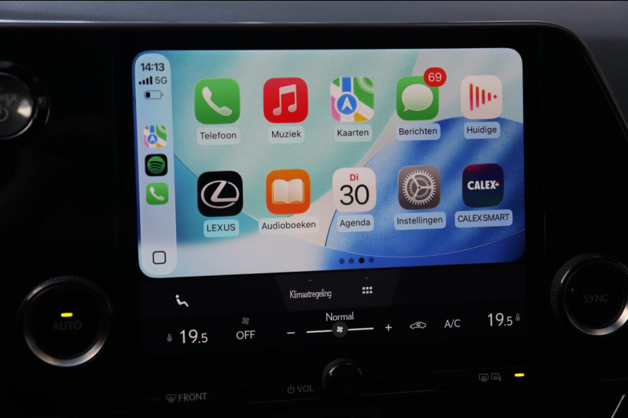 Lexus NX 350h / KEYLESS / ACC / CAMERA / CARPLAY