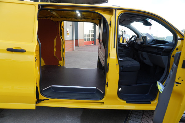 Ford Transit Custom 300L 2.0 TDCI 136PK L2H1 Trend Automaat Schuifdeur links en rechts nr. V122 | Airco | Cruise | Navi | Betimmering