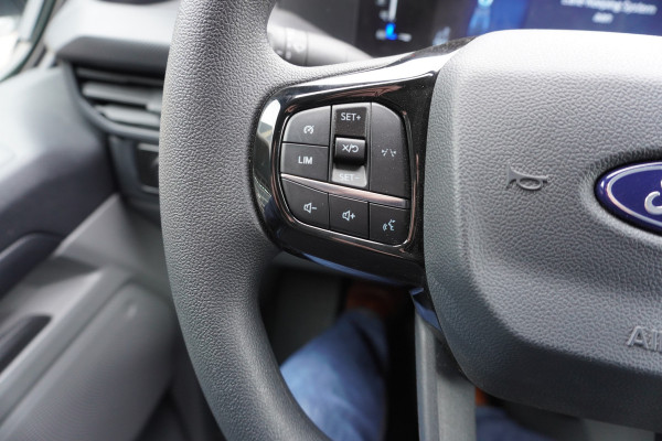 Ford Transit Custom 300L 2.0 TDCI 136PK L2H1 Trend Automaat Schuifdeur links en rechts nr. V122 | Airco | Cruise | Navi | Betimmering