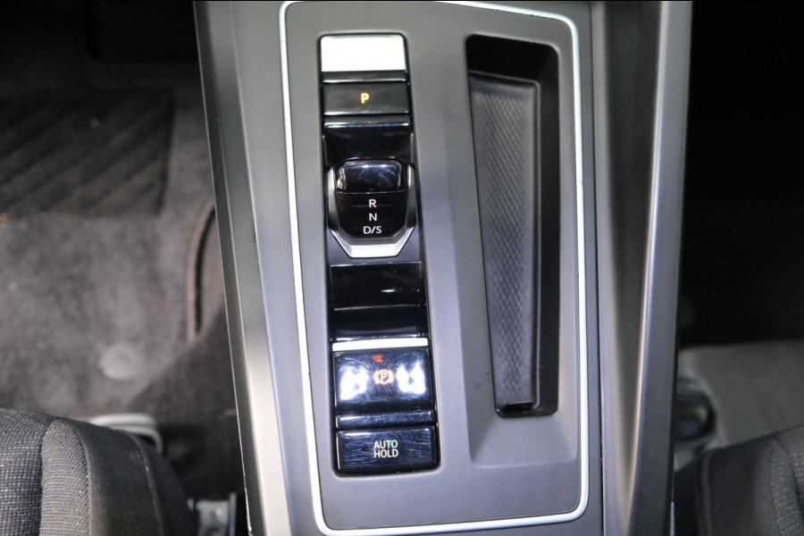 Volkswagen Golf 1.0 eTSI Life Automaat - N.A.P. Airco, Cruise, PDC, Navi.