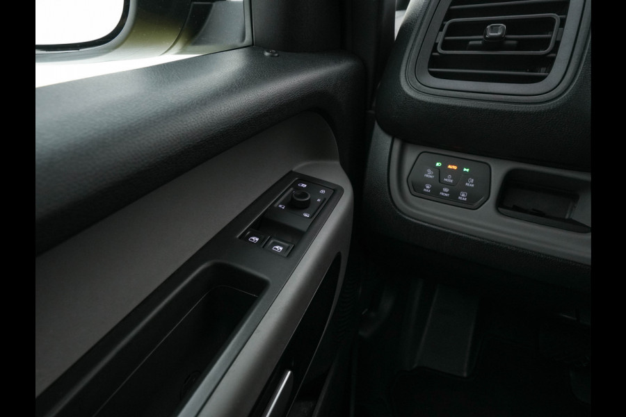 Volkswagen ID. Buzz Cargo 77 kWh [ 3-Fase ] {SOH-90%} *FULL-LED | ADAPTIVE-CRUISE | LANE-ASSIST | KEYLESS | DAB+ | CAMERA | DIGI-COCKPIT | NAVI-FULLMAP | HEATED-COMFORTSEATS | CCS-FASTLOADER | LANE-ASSIST | TOWBAR | 20"ALU*