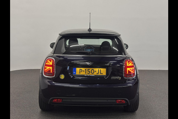 MINI Mini Electric Yours 33 kWh 136 pk Leder Harman/Kardon Navigatie Wireless Carplay Parkeersensoren VA Cruise Control Stoelverwarming Full Led Climate Control