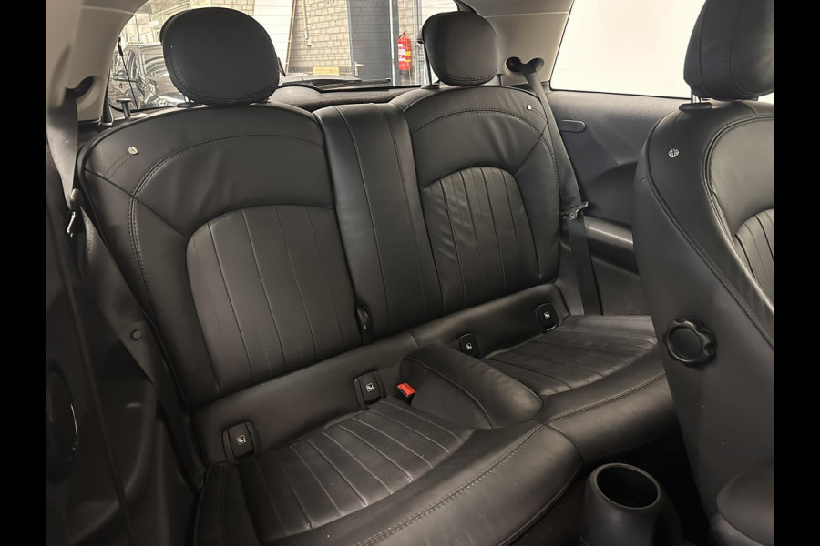 MINI Mini Electric Yours 33 kWh 136 pk Leder Harman/Kardon Navigatie Wireless Carplay Parkeersensoren VA Cruise Control Stoelverwarming Full Led Climate Control