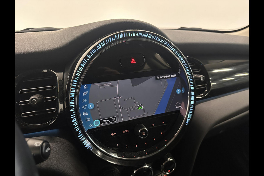 MINI Mini Electric Yours 33 kWh 136 pk Leder Harman/Kardon Navigatie Wireless Carplay Parkeersensoren VA Cruise Control Stoelverwarming Full Led Climate Control