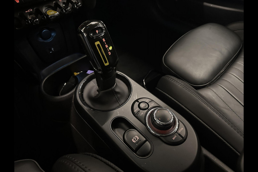 MINI Mini Electric Yours 33 kWh 136 pk Leder Harman/Kardon Navigatie Wireless Carplay Parkeersensoren VA Cruise Control Stoelverwarming Full Led Climate Control