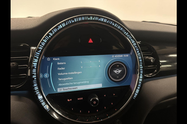 MINI Mini Electric Yours 33 kWh 136 pk Leder Harman/Kardon Navigatie Wireless Carplay Parkeersensoren VA Cruise Control Stoelverwarming Full Led Climate Control