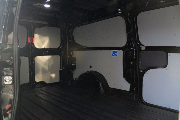 Ford Transit Custom 320 2.0 TDCI L2H1 Limited 170pk - 2x Schuif - Trekhaak - Stoelverwarming - Side Steps - Carplay - Rijklaar
