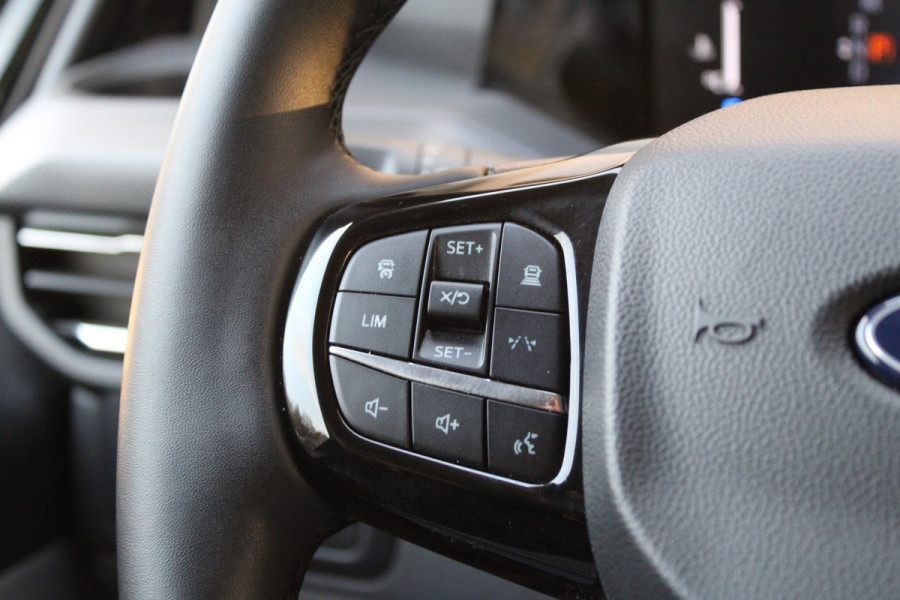 Ford Transit Custom 320 2.0 TDCI L2H1 Limited 170pk - 2x Schuif - Trekhaak - Stoelverwarming - Side Steps - Carplay - Rijklaar