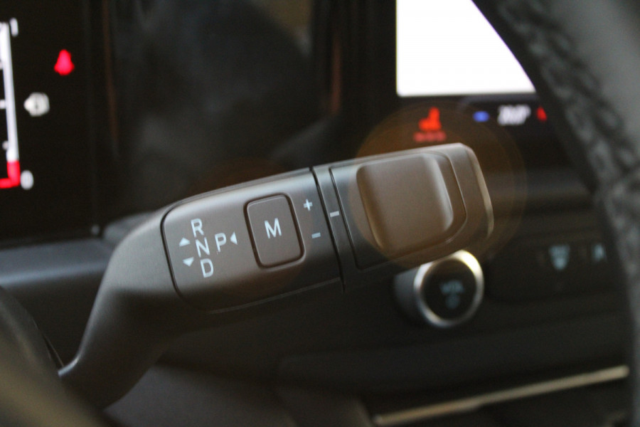 Ford Transit Custom 320 2.0 TDCI L2H1 Limited 170pk - 2x Schuif - Trekhaak - Stoelverwarming - Side Steps - Carplay - Rijklaar