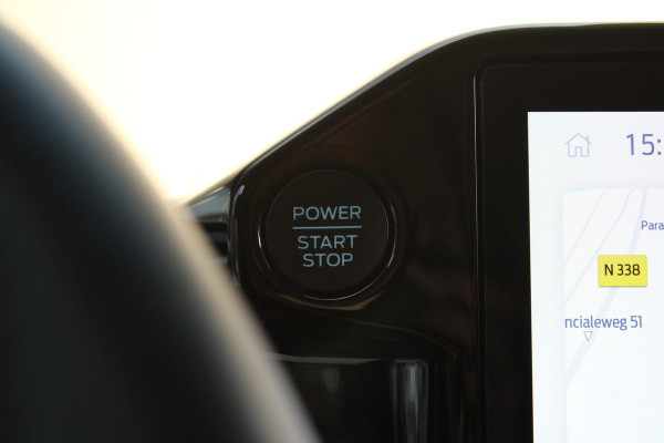 Ford Transit Custom 320 2.0 TDCI L2H1 Limited 170pk - 2x Schuif - Trekhaak - Stoelverwarming - Side Steps - Carplay - Rijklaar