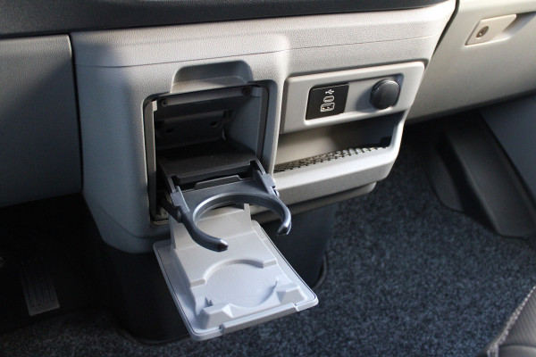 Ford Transit Custom 320 2.0 TDCI L2H1 Limited 170pk - 2x Schuif - Trekhaak - Stoelverwarming - Side Steps - Carplay - Rijklaar