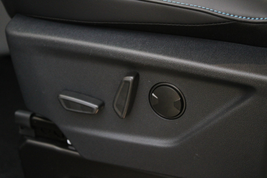 Ford Transit Custom 320 2.5 PHEV L1H1 Sport DC 232pk - 2x Schuif - 360 Camera - ACC - Keyless - Stoel/Stuurverwarming - Blindspot - Incl BPM - Rijkl