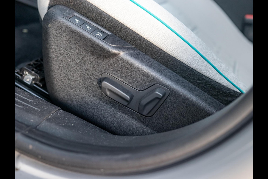 Fiat 600 1.2 Hybrid La Prima | Automaat | PDC | Adapt. Cruise | Clima | Apple Carplay | Stoelverwarming | Keyless | BSM | 18" | Camera