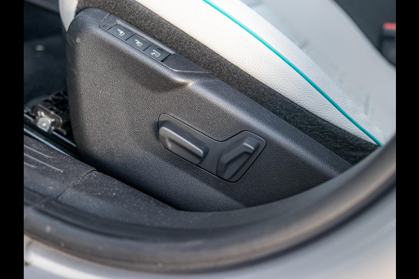 Fiat 600 1.2 Hybrid La Prima | Automaat | PDC | Adapt. Cruise | Clima | Apple Carplay | Stoelverwarming | Keyless | BSM | 18" | Camera