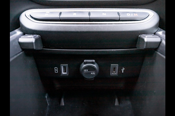 Fiat 600 1.2 Hybrid La Prima | Automaat | PDC | Adapt. Cruise | Clima | Apple Carplay | Stoelverwarming | Keyless | BSM | 18" | Camera