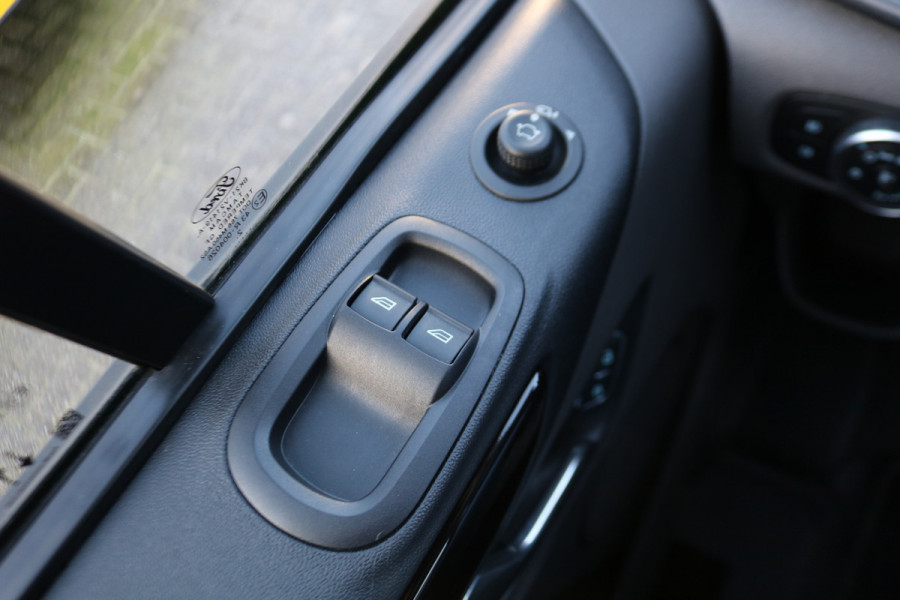 Ford Transit Custom 2.0 TDCI 170pk L2 H1 Limited Automaat