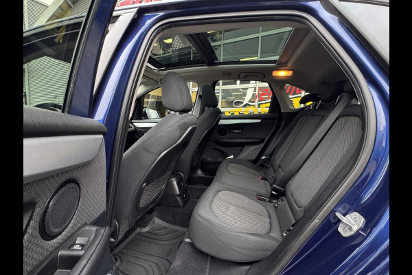 BMW 2 Serie Active Tourer 216i Advantage - Panorama dak I Navigatie I Airco I PDC /Achteruitrij camera I Sport velgen I Dealer ond