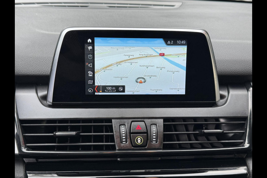 BMW 2 Serie Active Tourer 216i Advantage - Panorama dak I Navigatie I Airco I PDC /Achteruitrij camera I Sport velgen I Dealer ond
