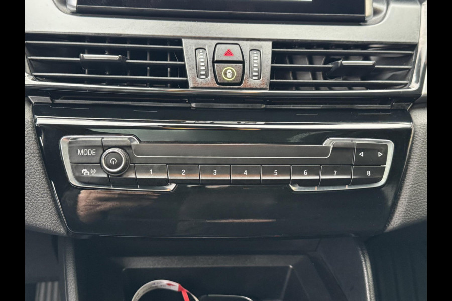 BMW 2 Serie Active Tourer 216i Advantage - Panorama dak I Navigatie I Airco I PDC /Achteruitrij camera I Sport velgen I Dealer ond