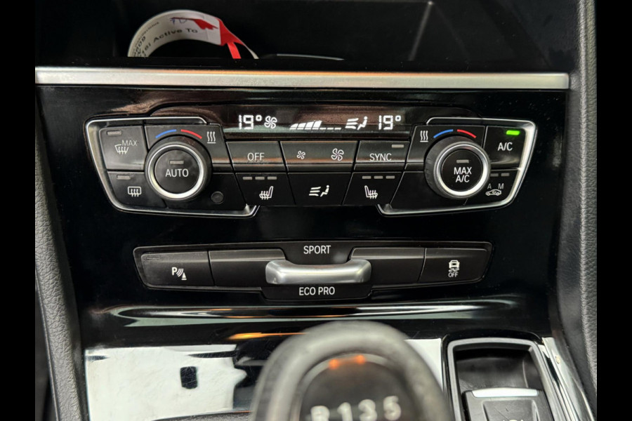 BMW 2 Serie Active Tourer 216i Advantage - Panorama dak I Navigatie I Airco I PDC /Achteruitrij camera I Sport velgen I Dealer ond